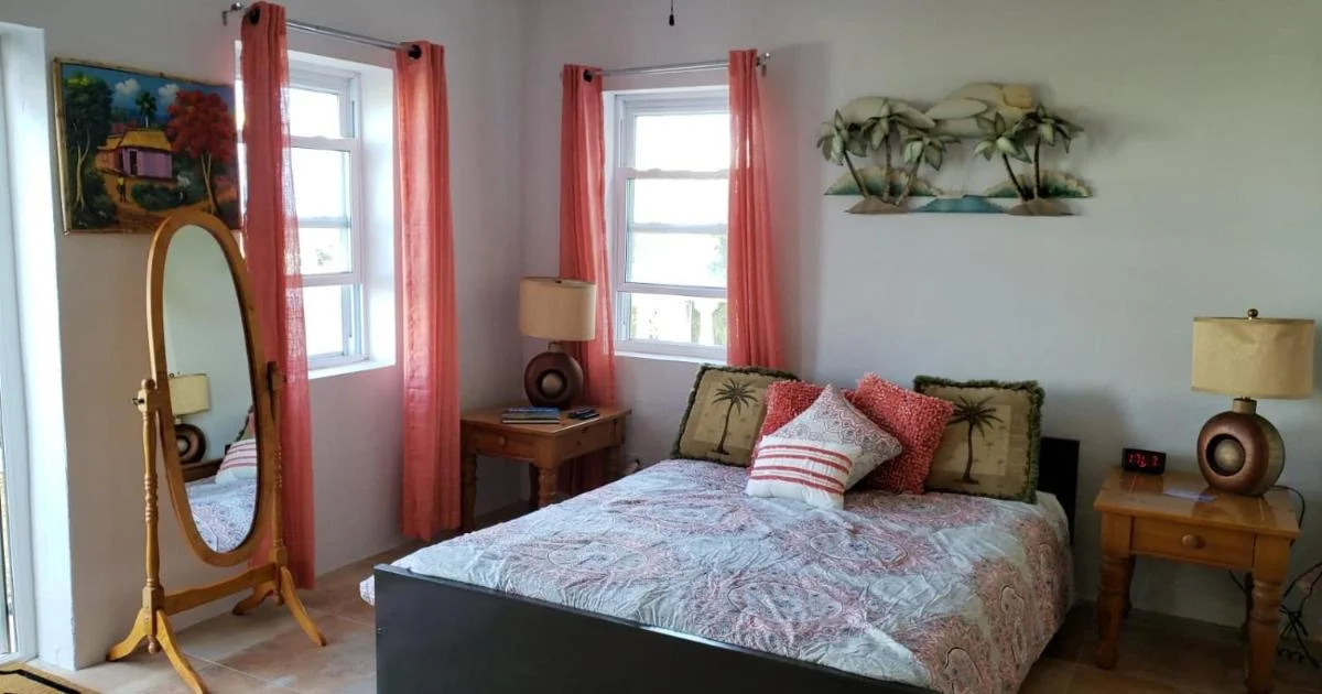 Pauls Oceanview with Amazing Sunsets - Hotel with Bathtub in Hamilton