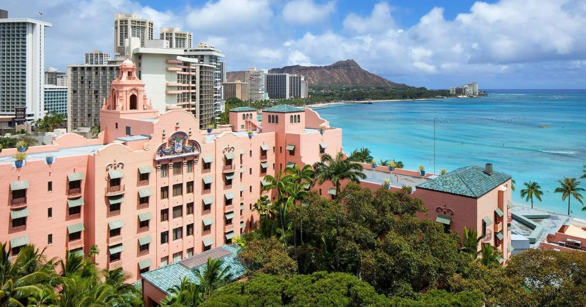 The Royal Hawaiian, A Luxury Collection Resort, Waikiki - Hotel with Bathtub in Honolulu