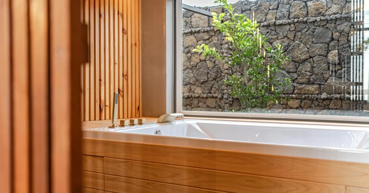Le Village Aewol G - Hotel with Bathtub in Jeju