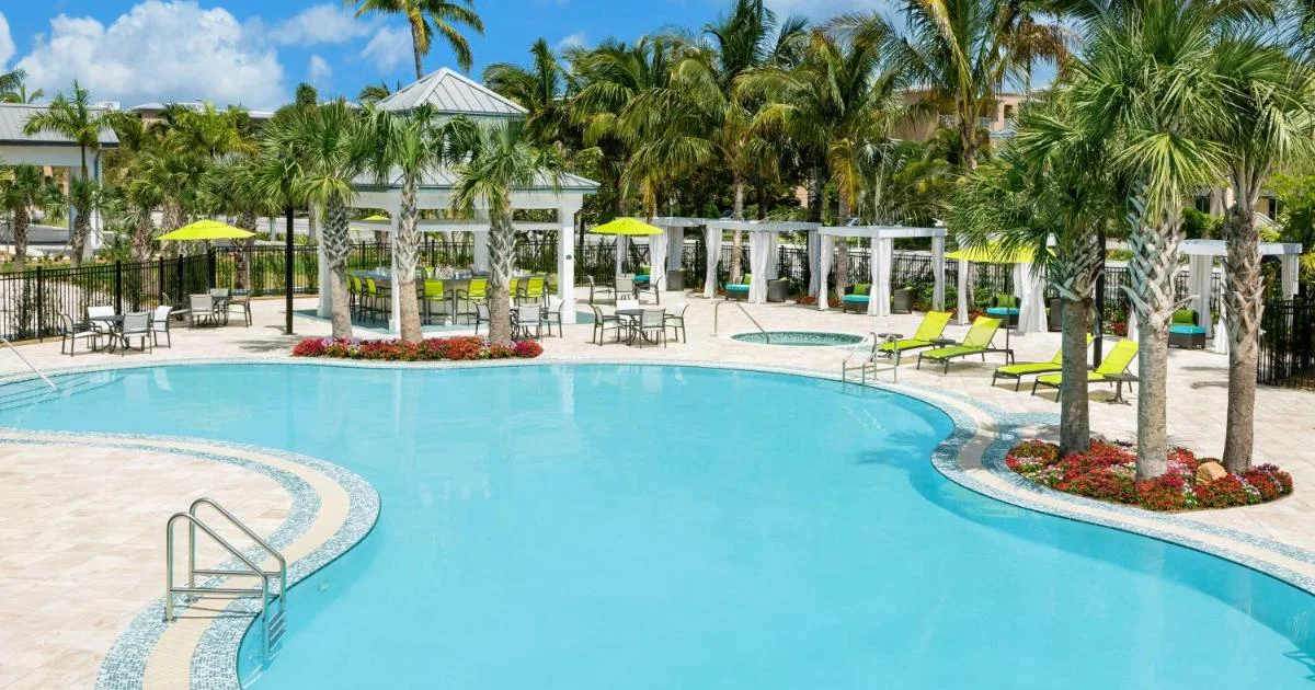 Hilton Garden Inn Key West / The Keys Collection - Hotel with Bathtub in Key West