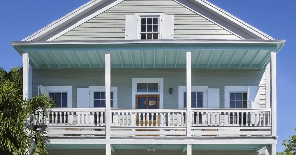 Southernmost Inn Adult Exclusive - Hotel with Bathtub in Key West