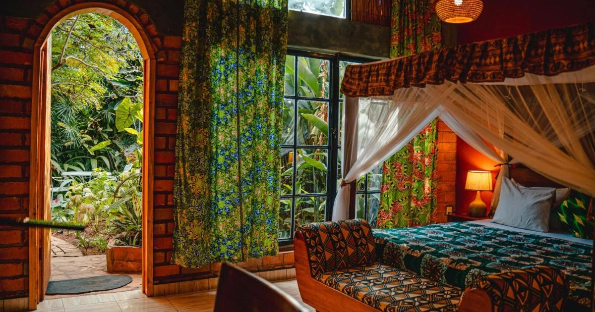 Yambi Guesthouse - Hotel with Bathtub in Kigali