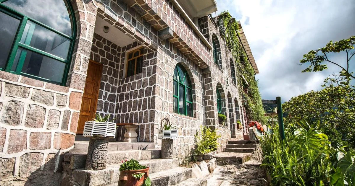 Eco Hotel Uxlabil Atitlan - Hotel with Bathtub in Lake Atitlan