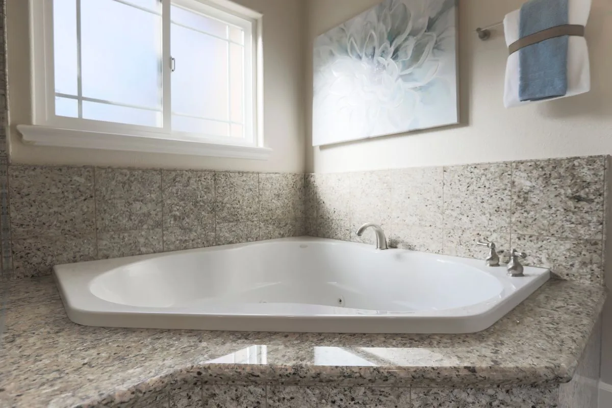 Hotels in Lake Tahoe with Bathtub