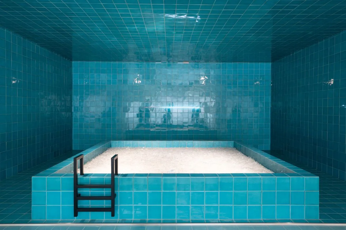 The Landing Resort & Spa, South Lake Tahoe - Hotel with Bathtub in Lake Tahoe
