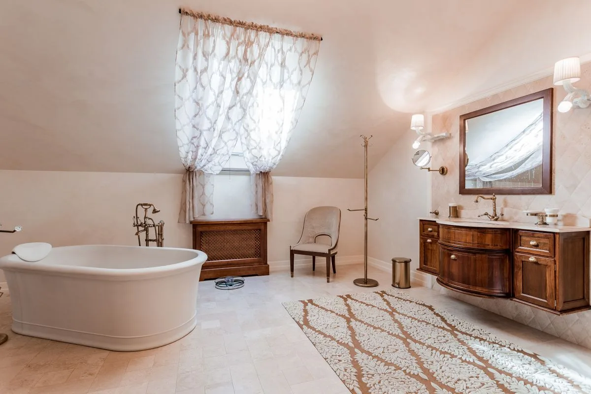 Bairro Alto Hotel - Hotel with Bathtub in Lisbon