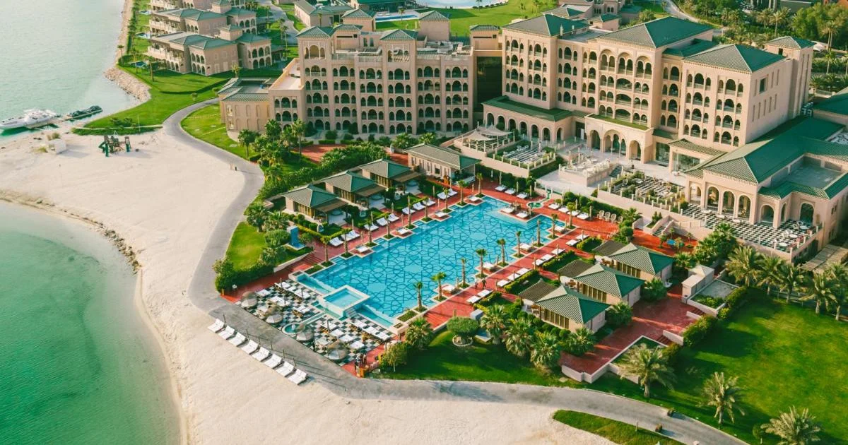 Royal Saray Resort - Hotel with Bathtub in Manama