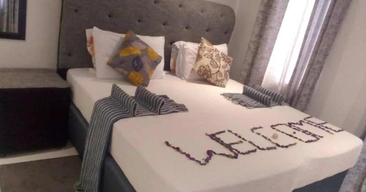 Hotels in Maun with Bathtub