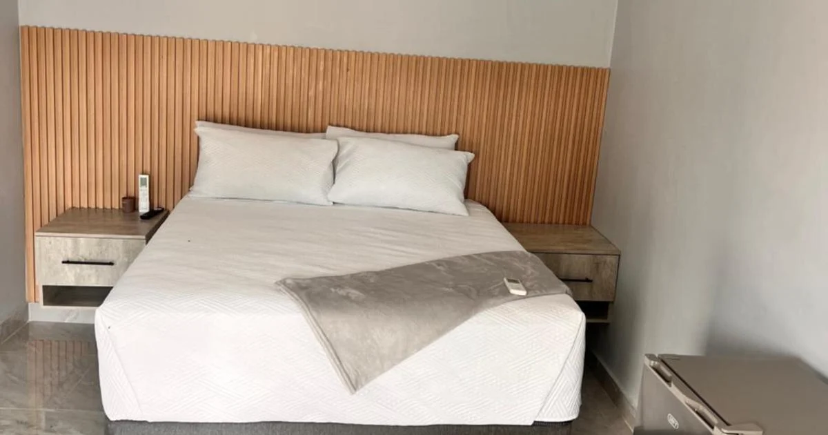 Marble Crest Guest House - Hotel with Bathtub in Maun