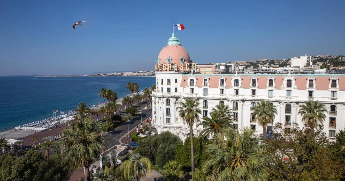 Hotel Le Negresco - Hotel with Bathtub in Nice