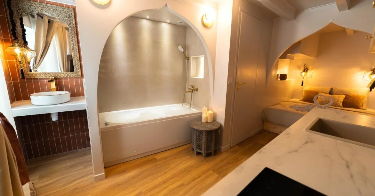 Les Suites d Ailleurs - Hotel with Bathtub in Nice