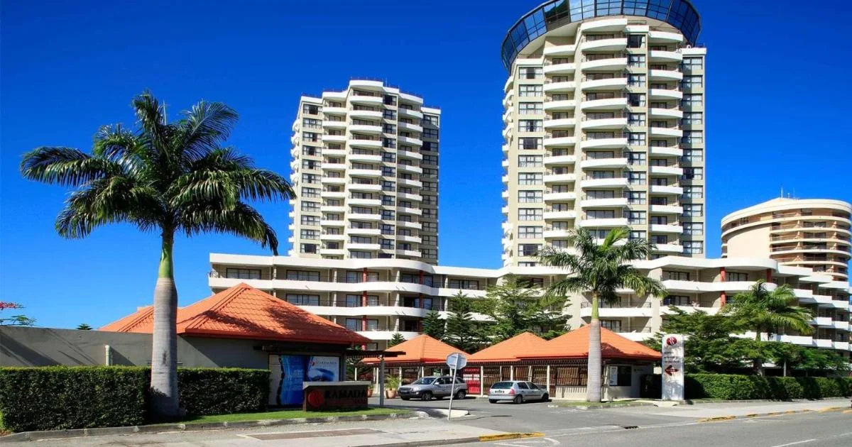 Ramada Hotel & Suites by Wyndham Noumea - Hotel with Bathtub in Noumea