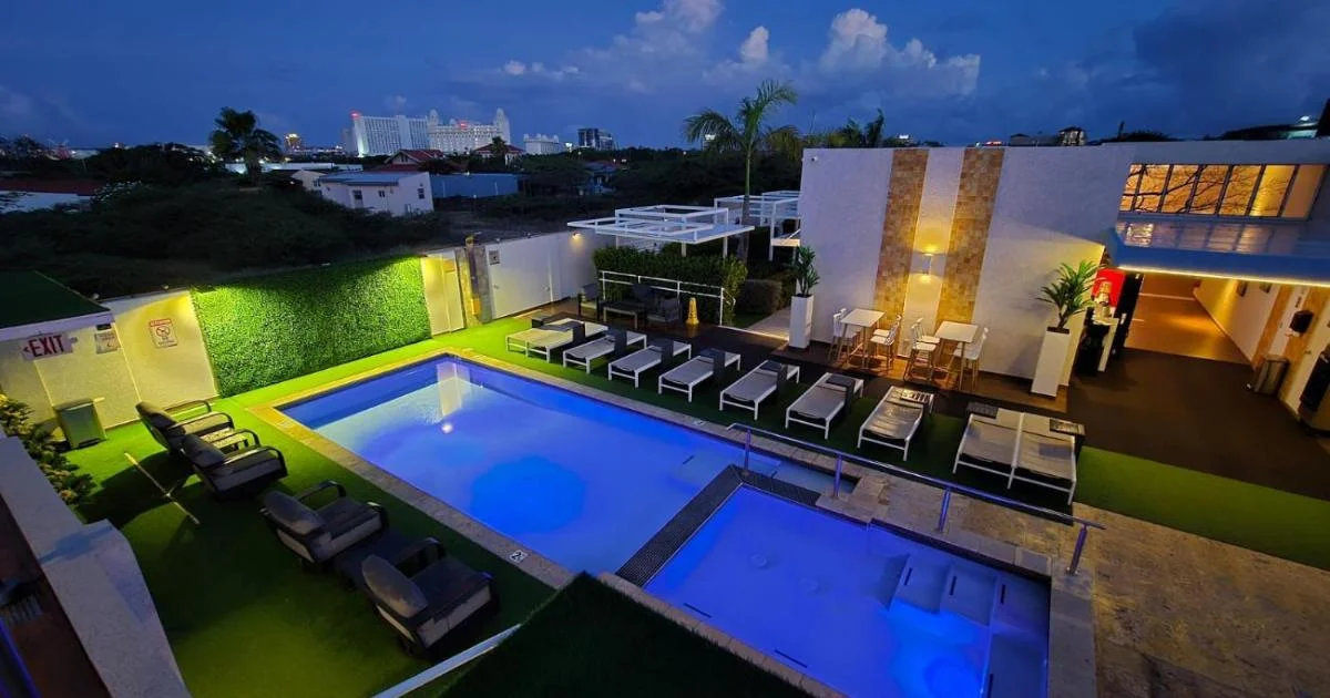 Aruba Boutique & Art Hotel - Hotel with Bathtub in Palm Beach