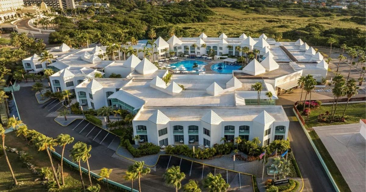 Courtyard by Marriott Aruba Resort - Hotel with Bathtub in Palm Beach