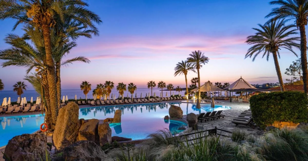 Coral Beach Hotel & Resort Cyprus - Hotel with Bathtub in Paphos