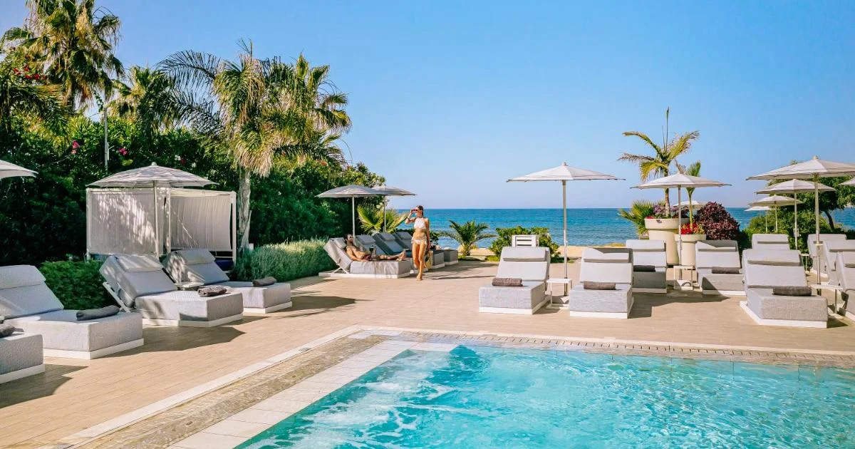 Ivi Mare - Hotel with Bathtub in Paphos