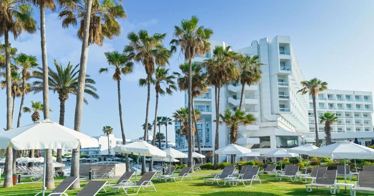 Leonardo Plaza Cypria Maris Beach Hotel & Spa - Hotel with Bathtub in Paphos