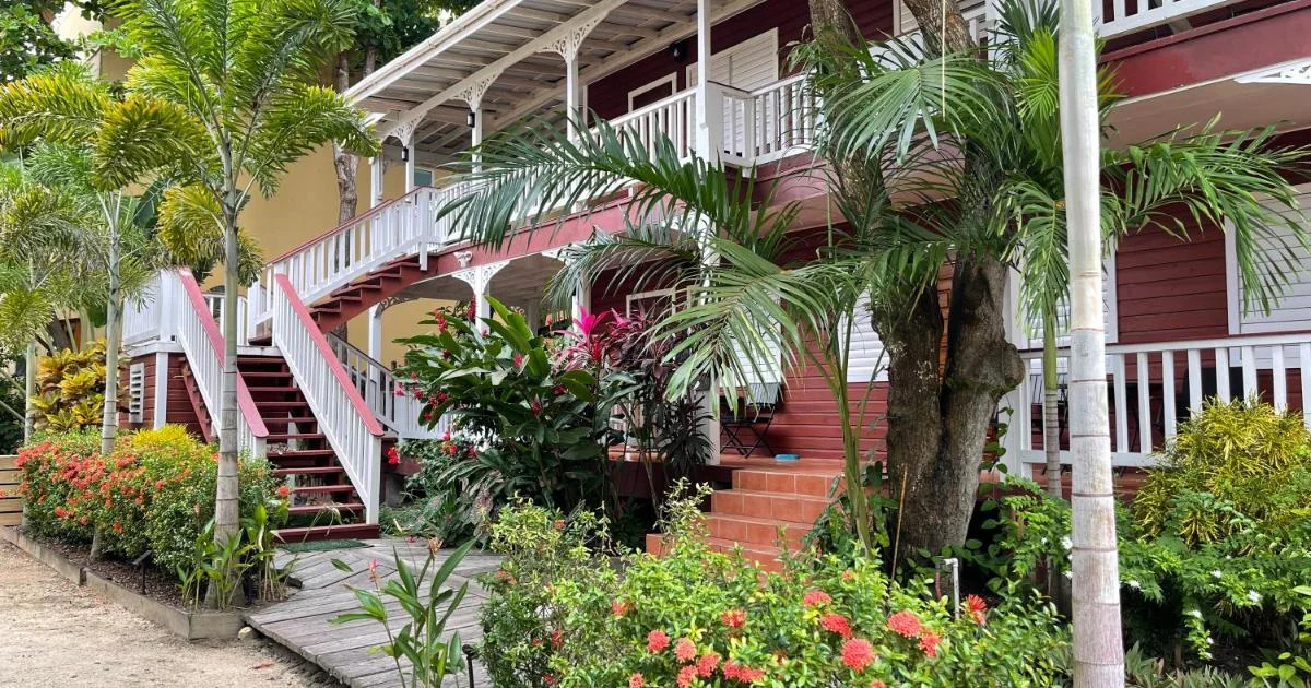 Alux House - Hotel with Bathtub in Placencia