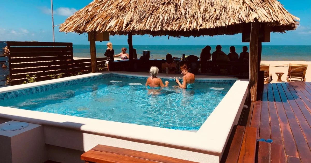 Ocean Breeze - Hotel with Bathtub in Placencia