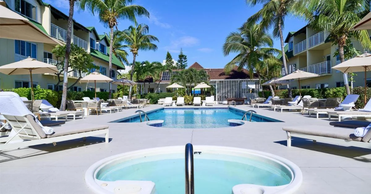 Ports of Call Resort Turks, Tapestry Collection by Hilton - Hotel with Bathtub in Providenciales