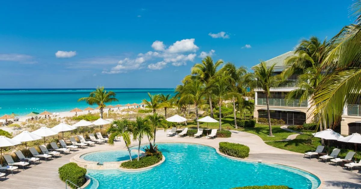 The Sands at Grace Bay - Hotel with Bathtub in Providenciales