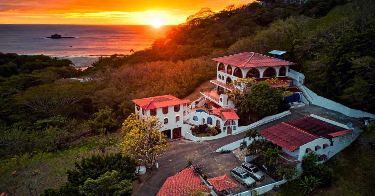 Beachside stay at Villa ViYarte - Hotel with Bathtub in San Juan Del Sur