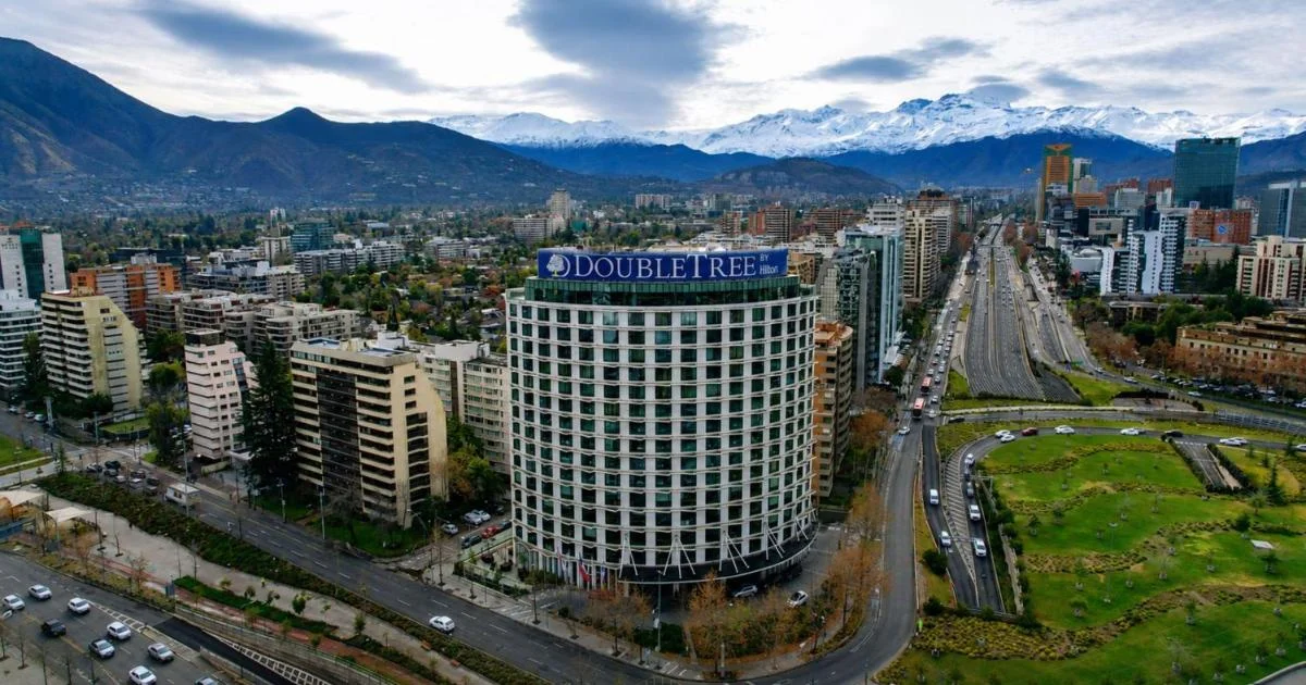 DoubleTree by Hilton Santiago Kennedy, Chile - Hotel with Bathtub in Santiago