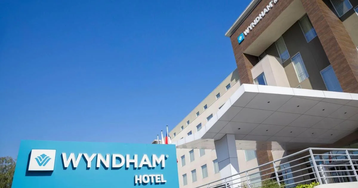 Wyndham Santiago Aeropuerto - Hotel with Bathtub in Santiago