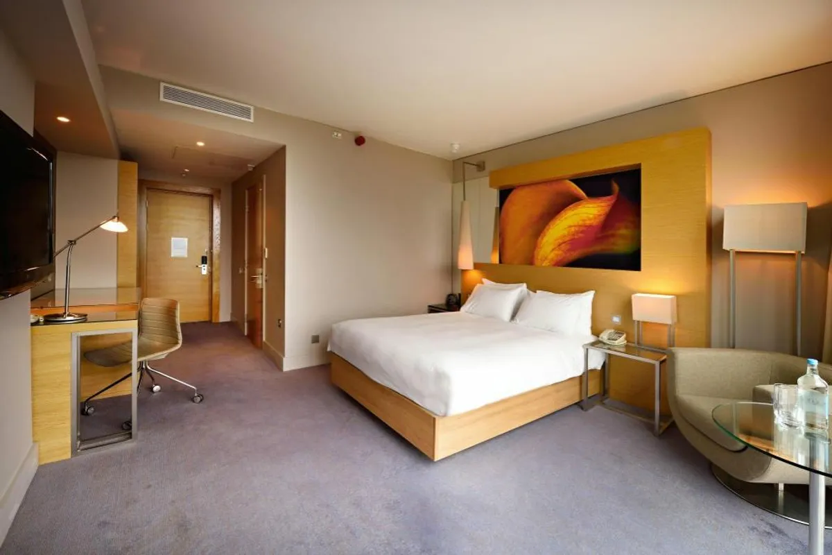 Hotels with private bathtubs in Manchester, UK