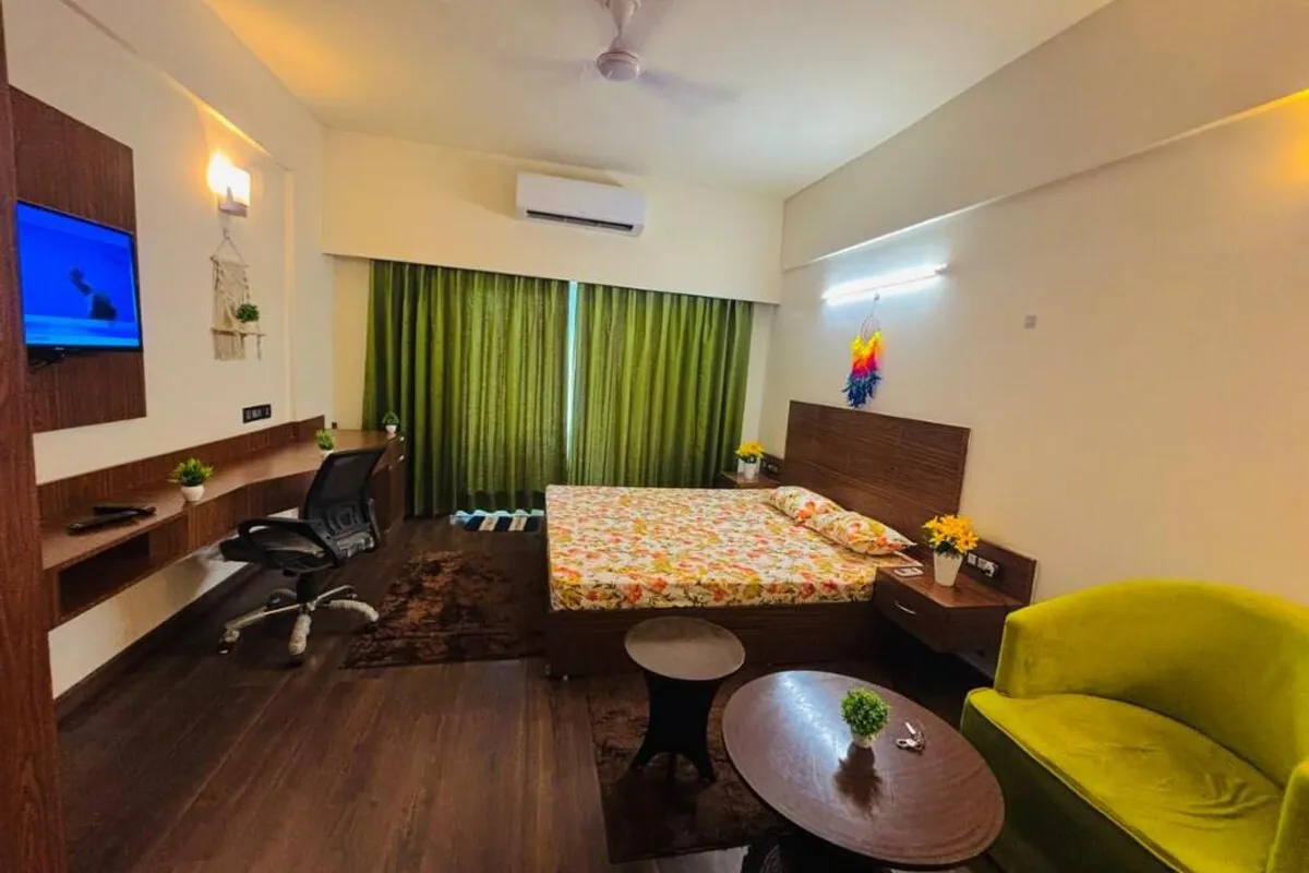 Monal Himalayan Resort Munsyari property and ambiance