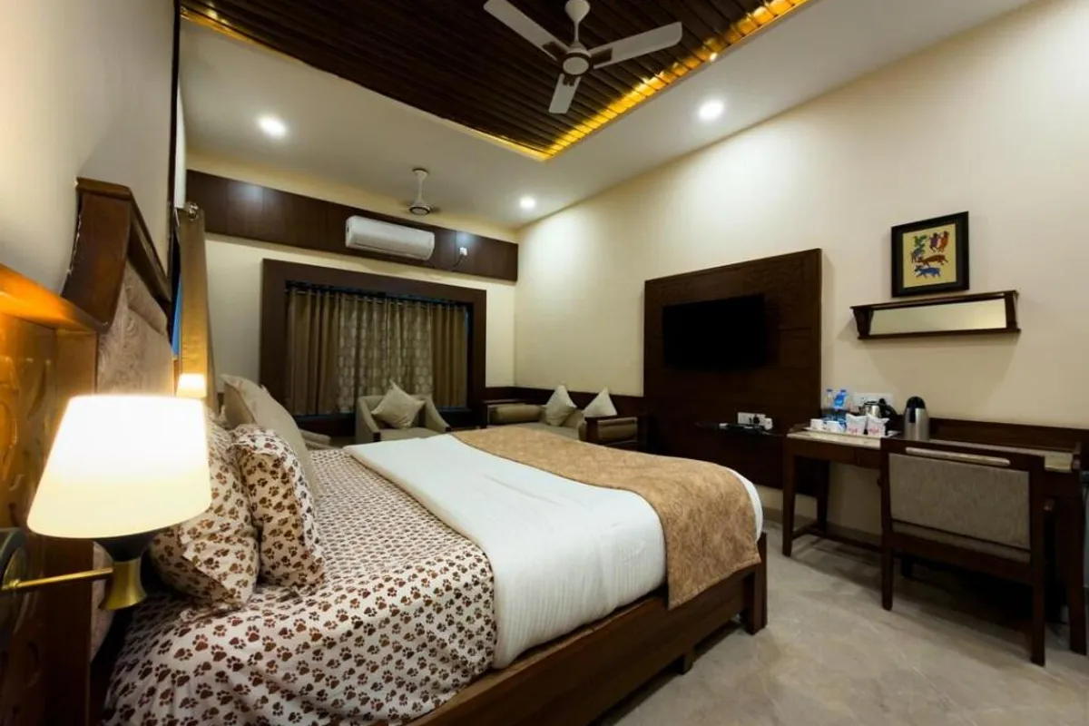MPT Holiday Homes Amarkantak suite interior