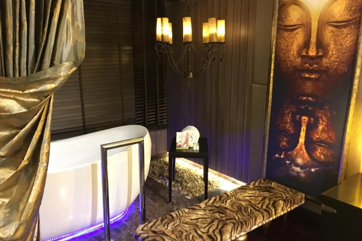 Hotels with private bathtubs in Ludhiana, India