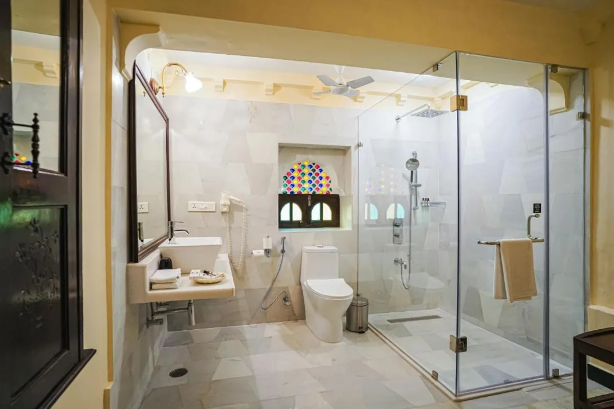 Rawla Narlai Heritage Hotel - Hotel with Bathtub in Narlai