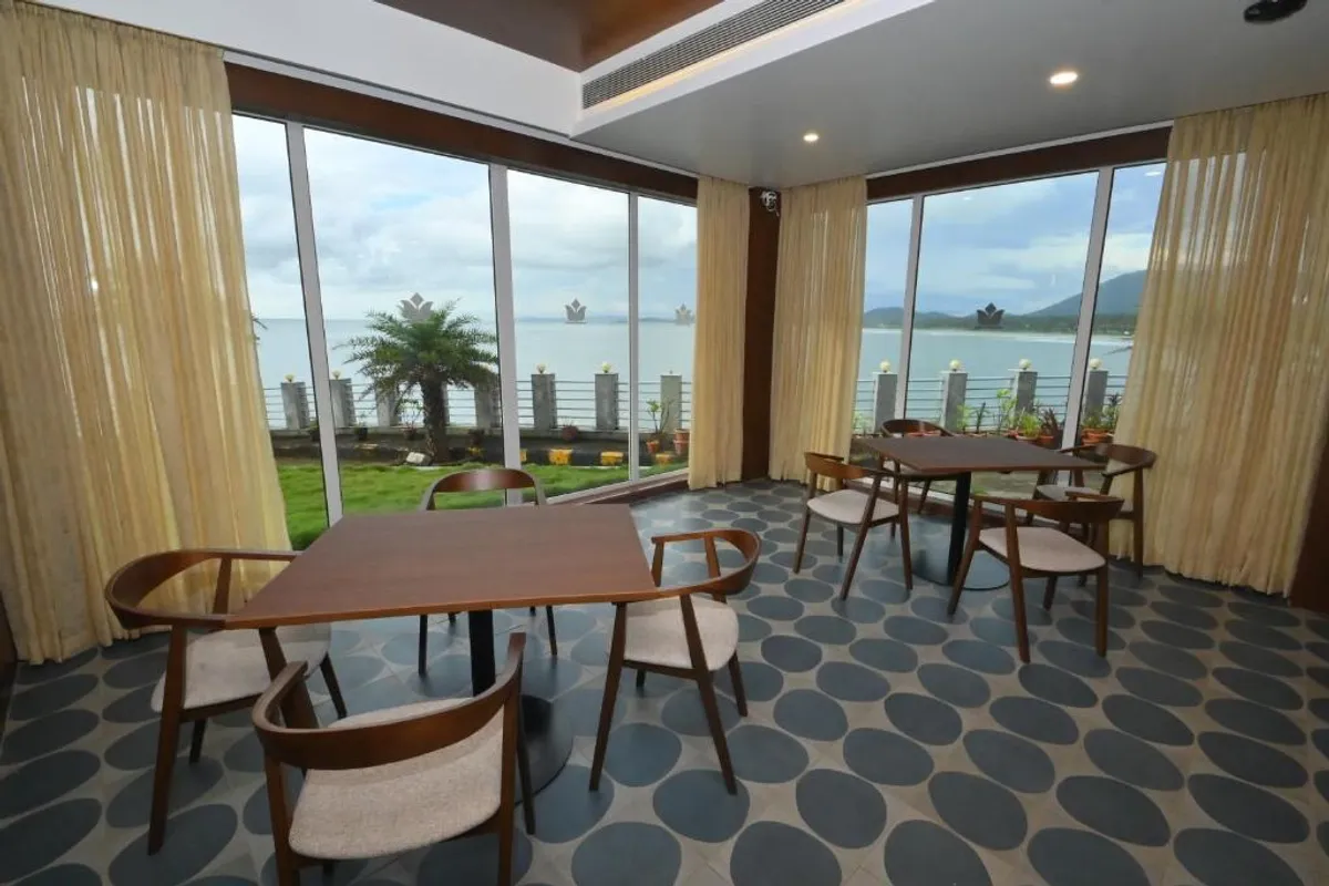 RNS Residency Murudeshwar property and ambiance