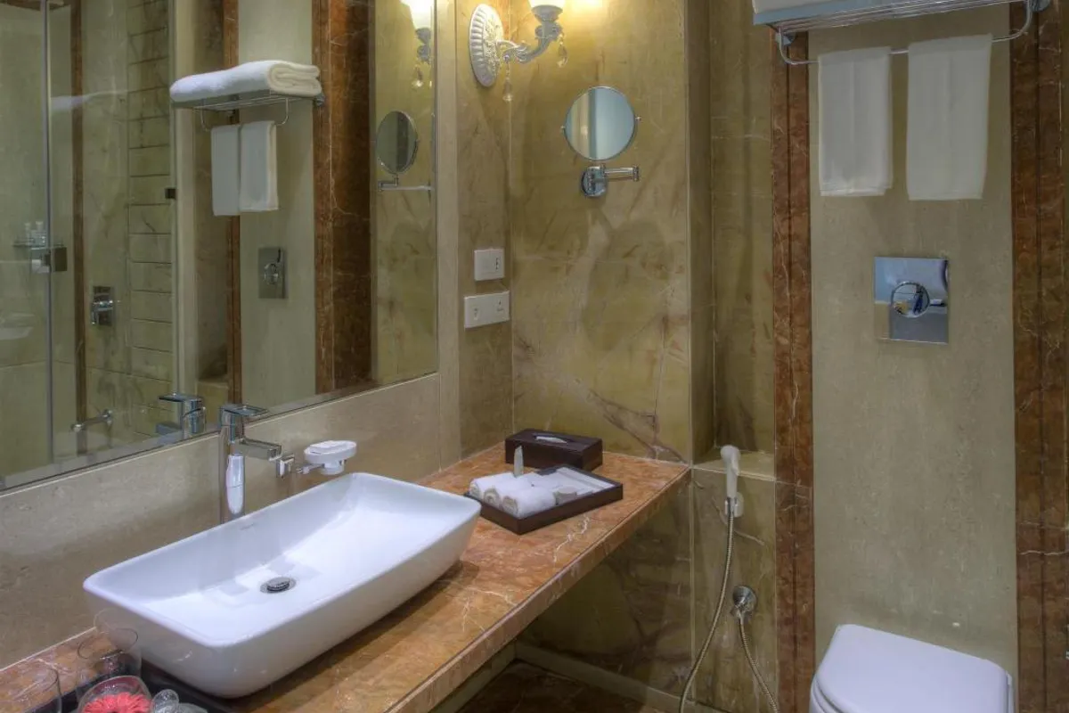 Royal Tulip Luxury Hotel Navi Mumbai suite interior