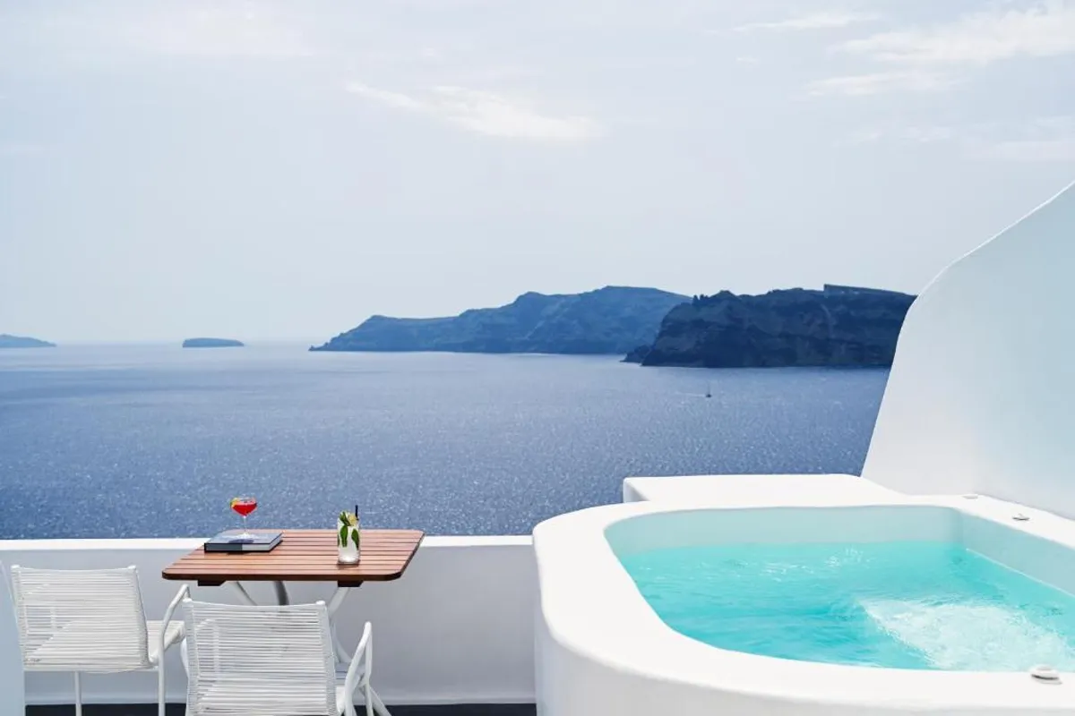Katikies Santorini, Oia - Hotel with Bathtub in Santorini