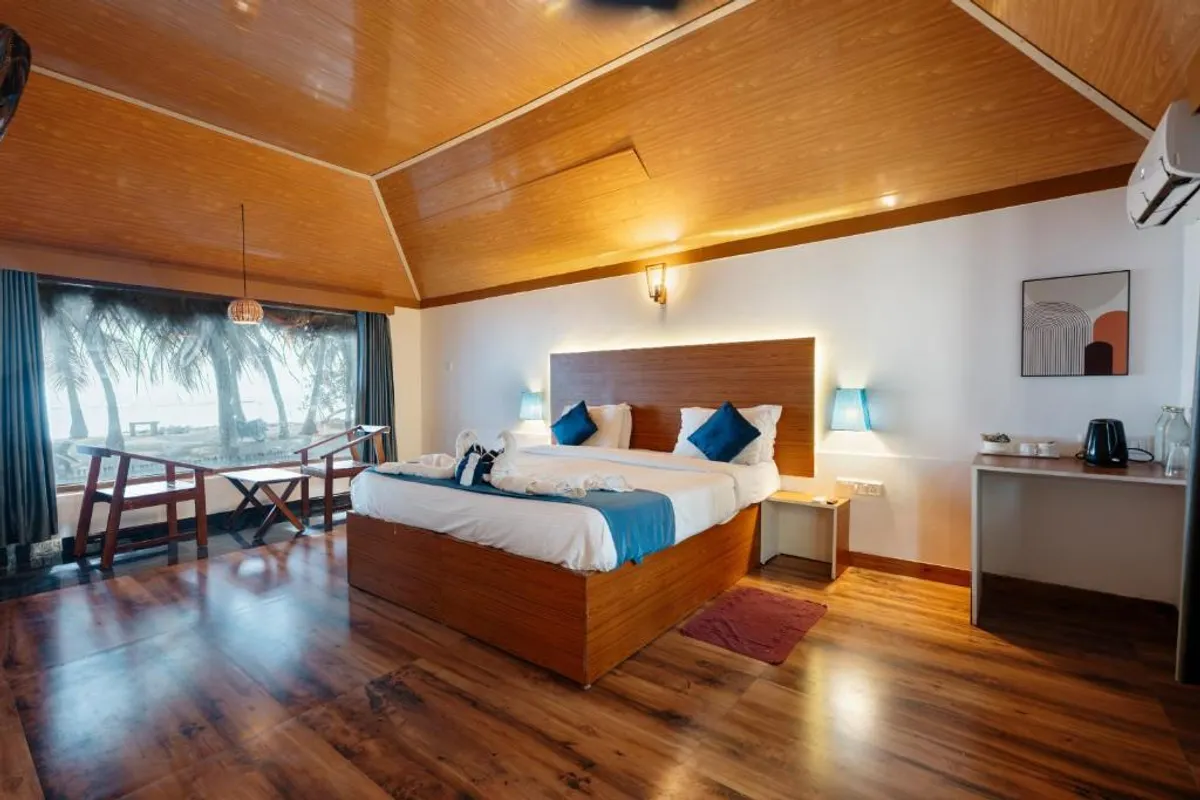 Sea Shells Beach Resort Agatti suite interior