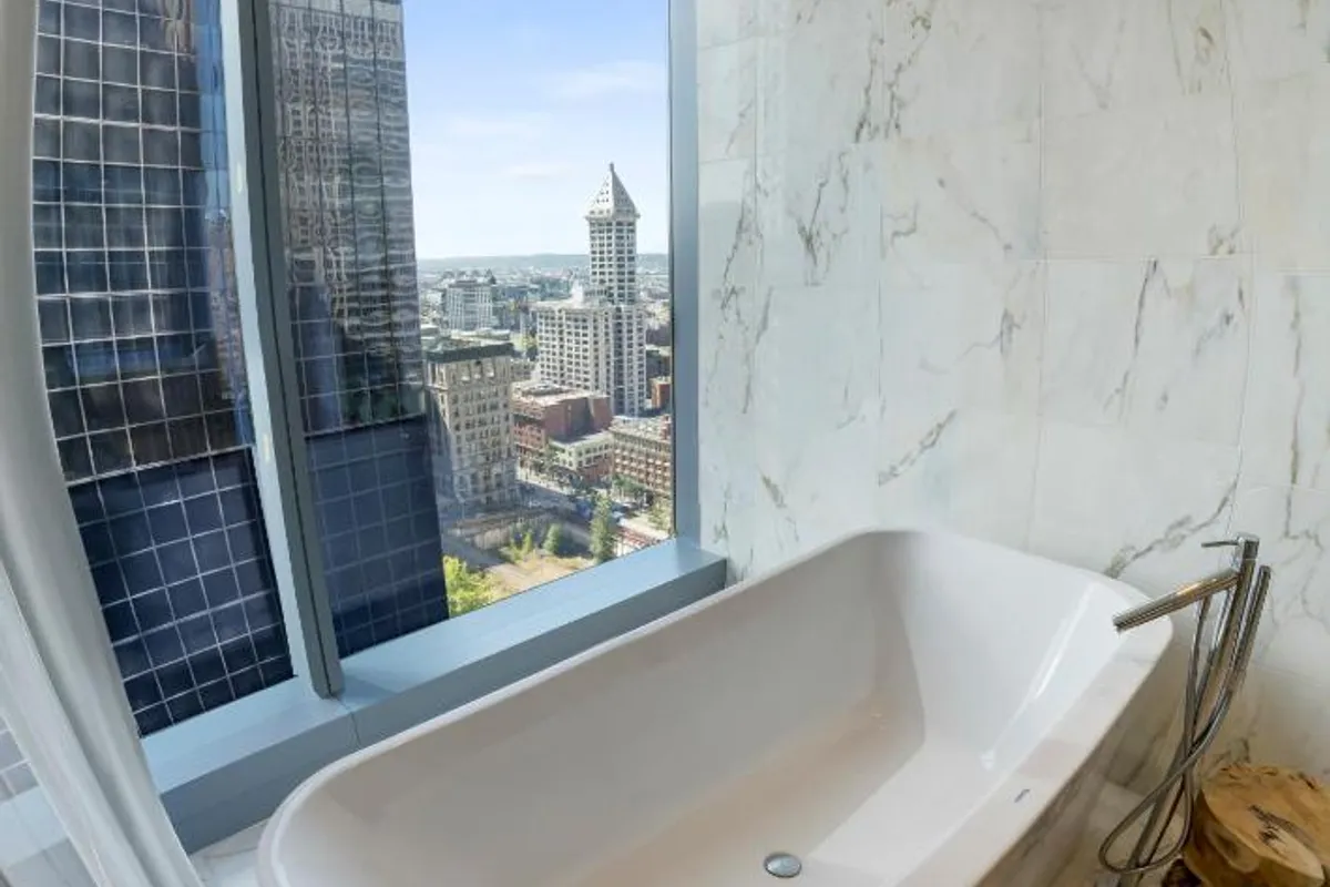 Lotte Hotel Seattle - Hotel with Bathtub in Seattle
