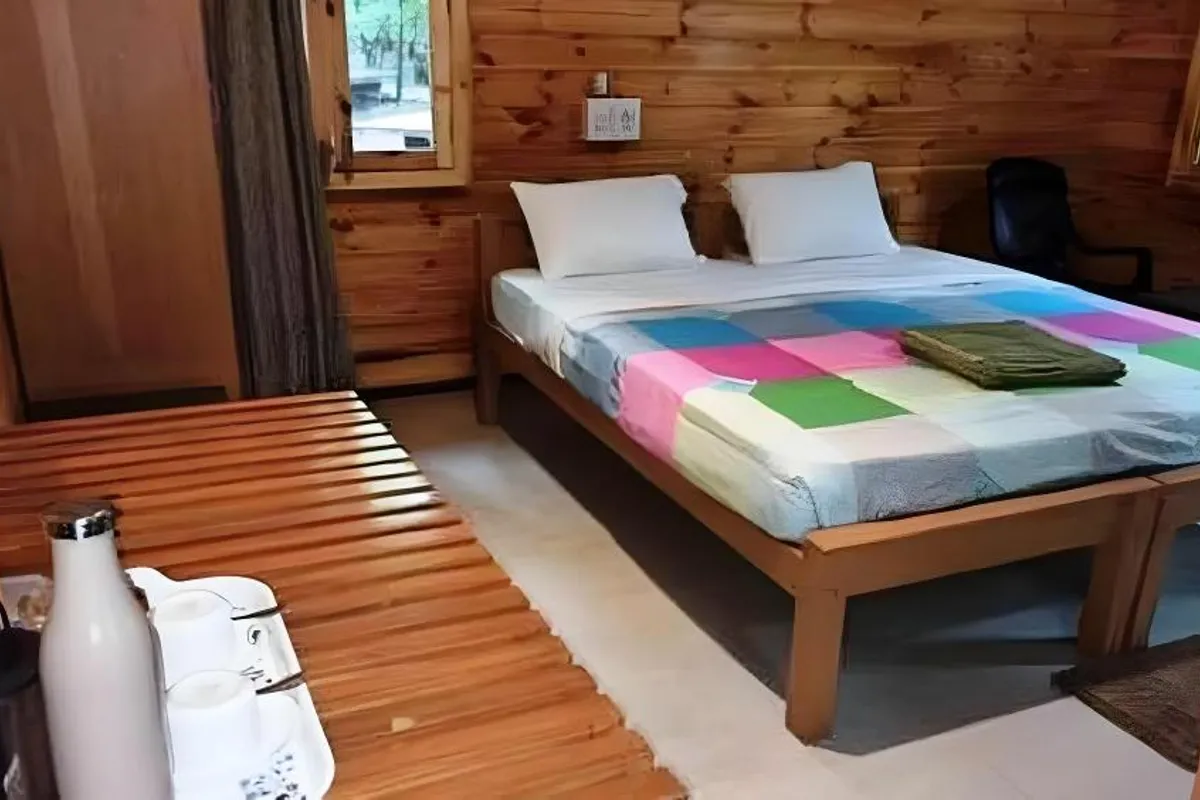 Seethanadi Nature Camp Agumbe bathroom and tub space