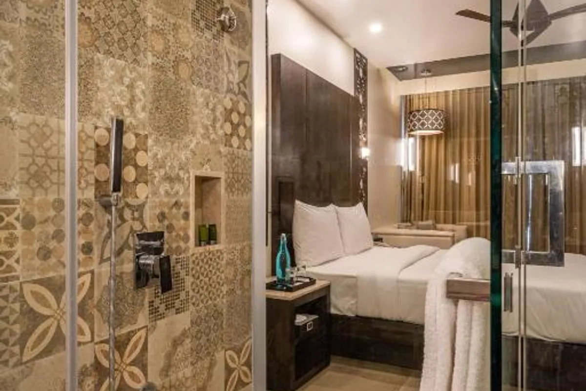 Hotels with private bathtubs in Daman, India