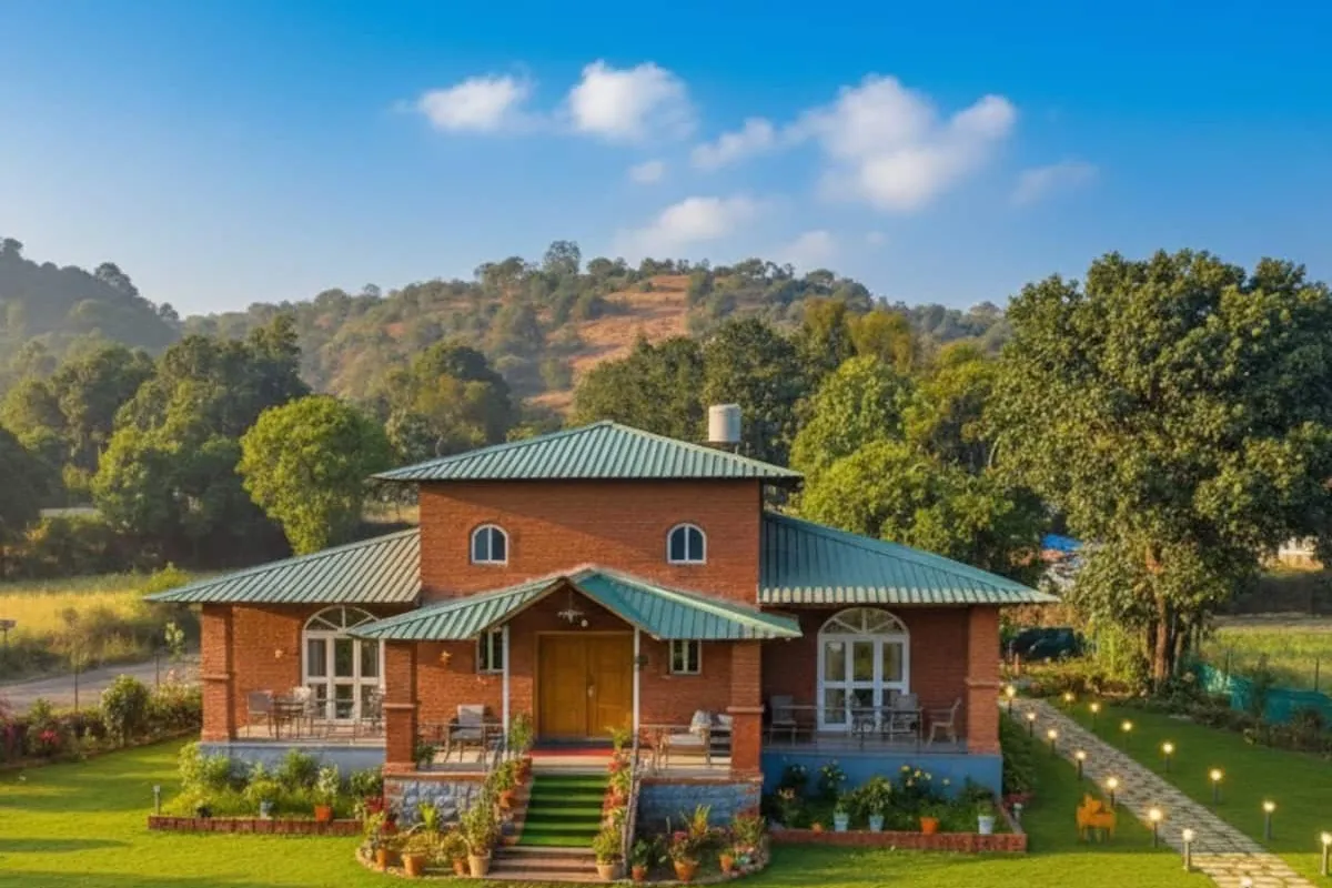 Sk Brownstone Villa Mahableshwar Luxury 5bhk Villa - Hotel with Bathtub in Mahabaleshwar