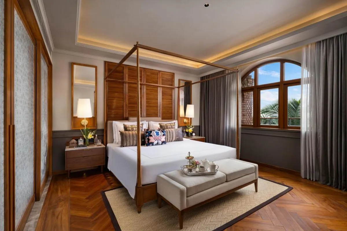 The Ffort Raichak room view