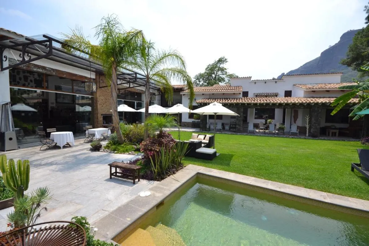 The Forest Wood Resort Shoja property and ambiance