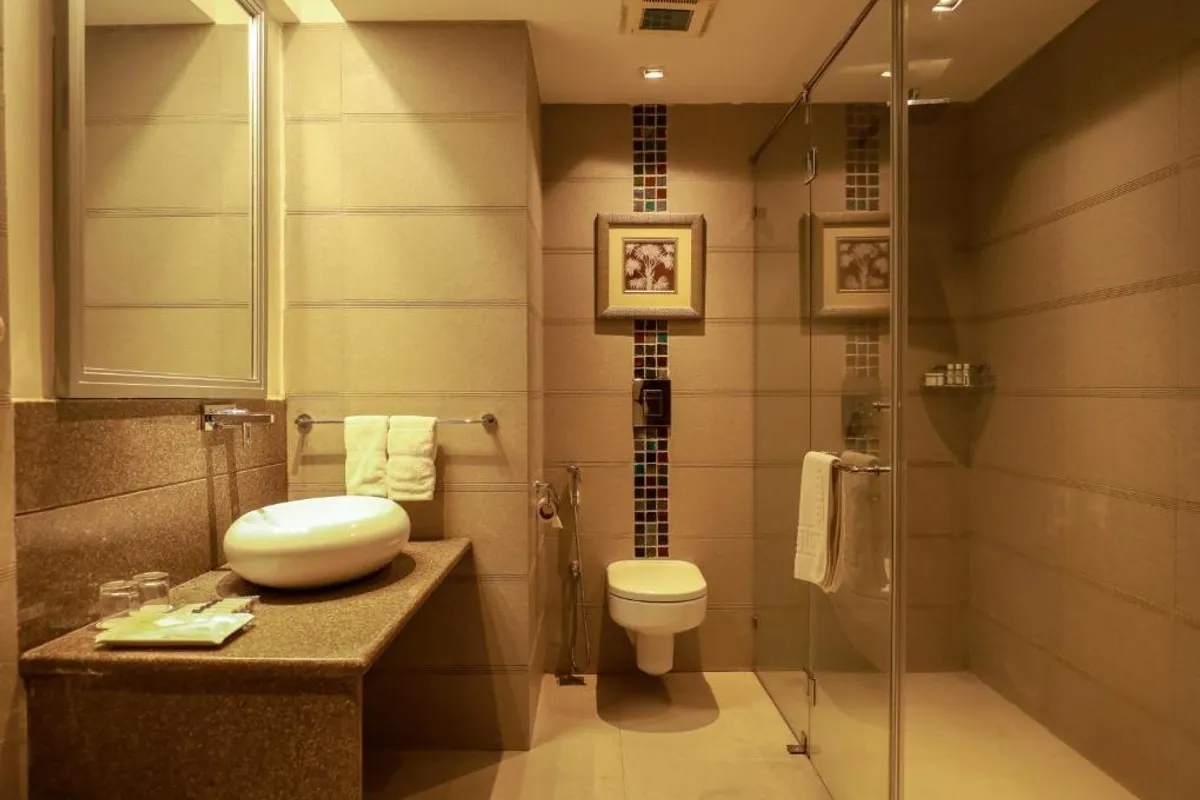 The Greenwood Tezpur - Hotel with Bathtub in Tezpur