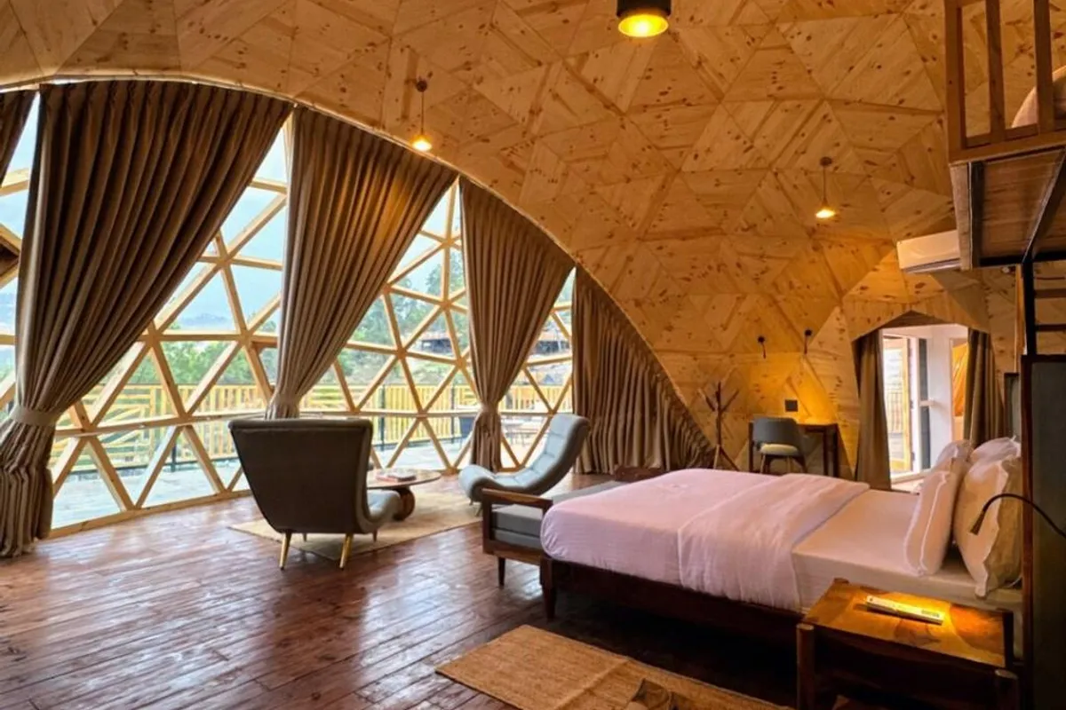 Hotels with private bathtubs in Almora, India