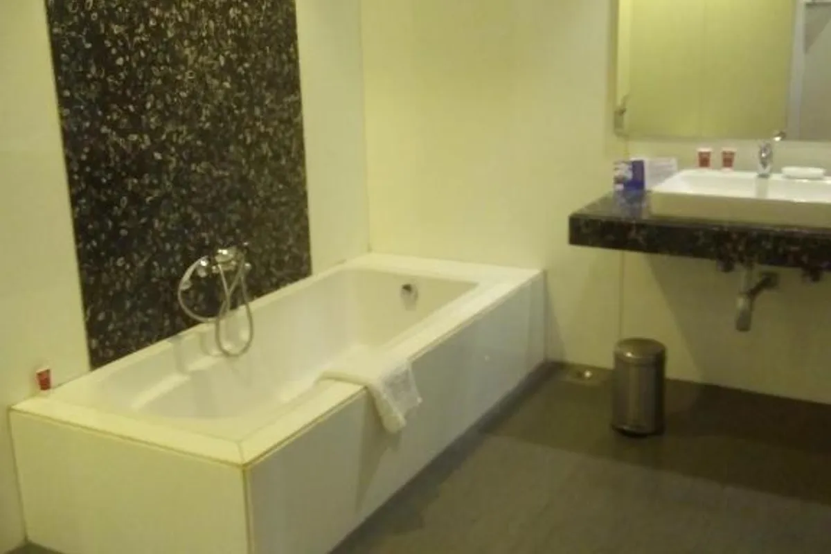 Top3 Lords Resort Bhavnagar suite interior