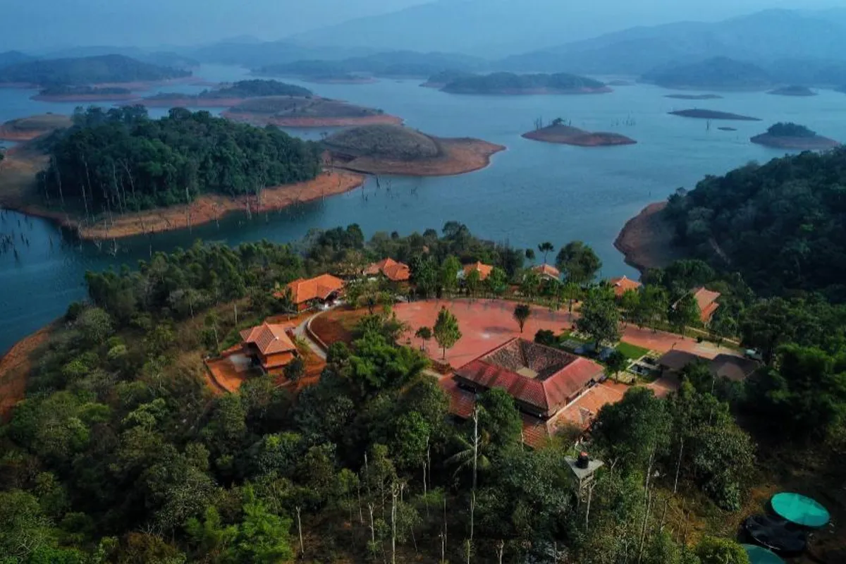 Contour Island Resort & Spa - Hotel with Bathtub in Wayanad