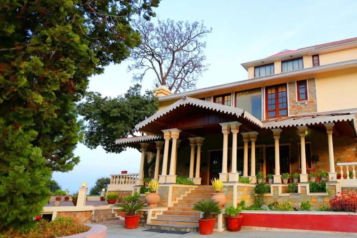Hotels with private bathtubs in Ranikhet, India
