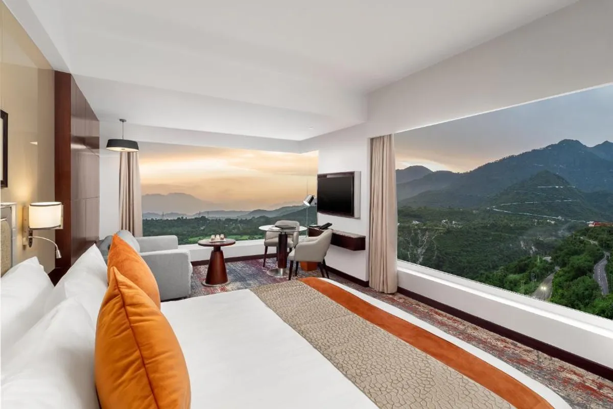 Welcomhotel by ITC Hotels Katra suite interior