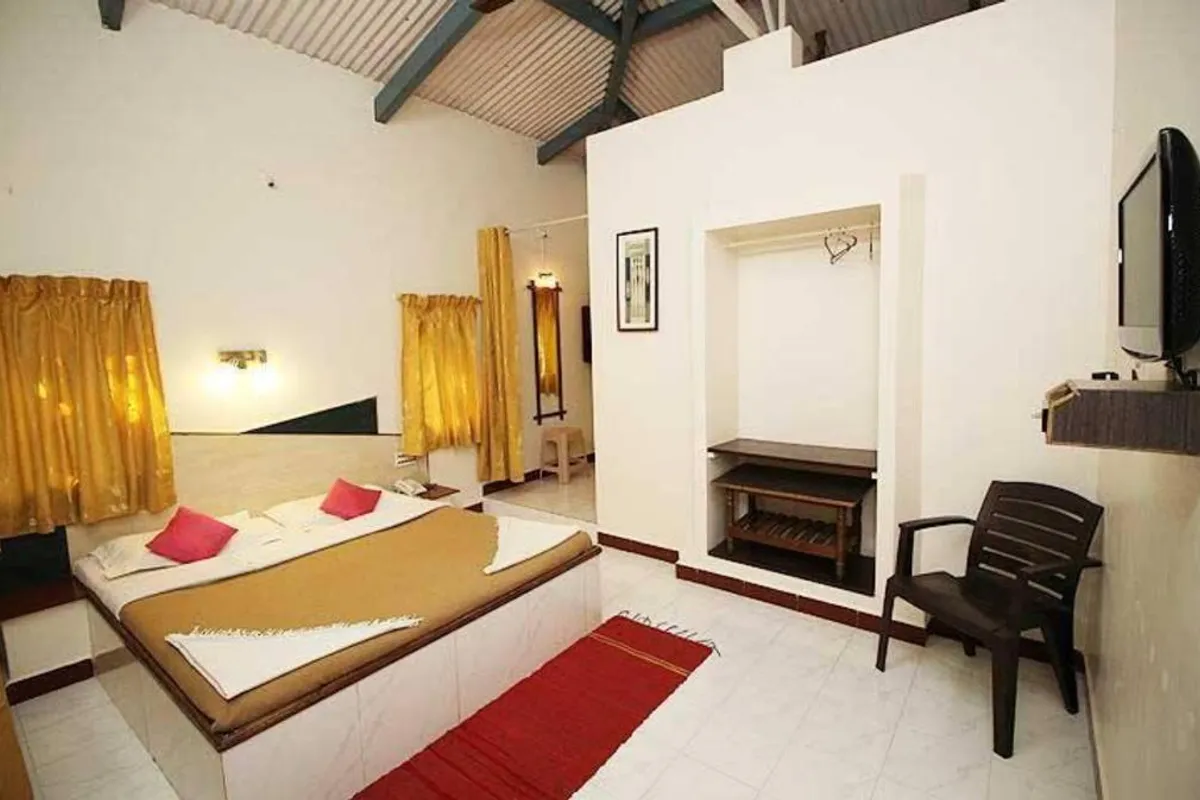 Whistling Woods Amboli - Hotel with Bathtub in Amboli